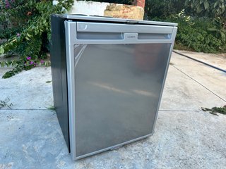 Nevera Dometic CRX80 para Camper
