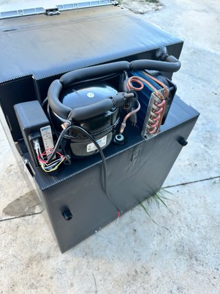 Nevera Dometic CRX80 para Camper