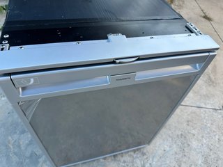 Nevera Dometic CRX80 para Camper