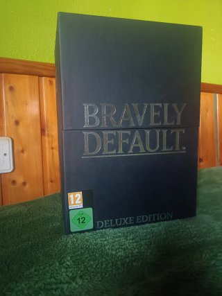 Caja Bravely Default Deluxe Edition