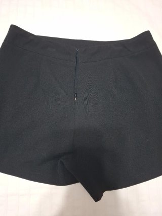 Falda pantalón corta negra