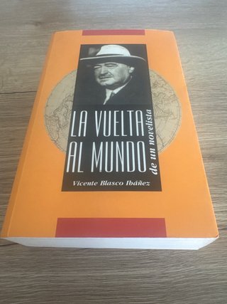 La vuelta al mundo de un novelista