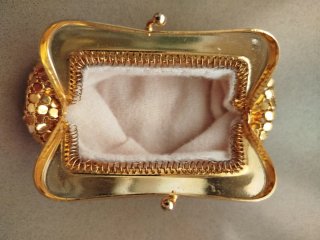Monedero Vintage de Malla Metálica Dorada