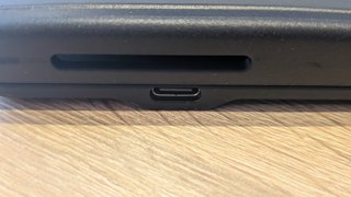 Custodia iPad A16 e 10ª gen. con Tastiera Spagnola
