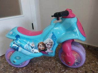 Moto de niña Frozen