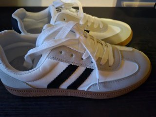 Parecidas a Adidas Samba  Talla 41 Nuevas