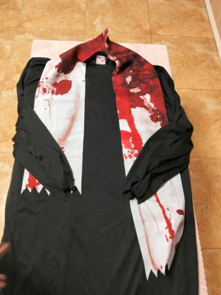 Disfraz de Cura para Halloween