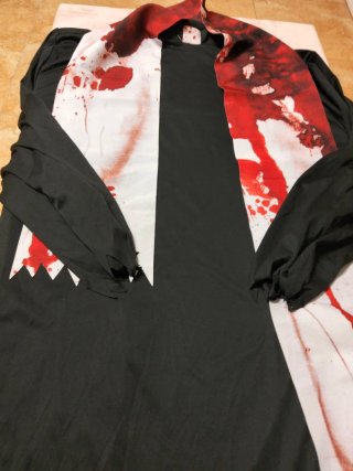 Disfraz de Cura para Halloween
