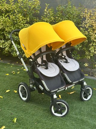Carro Gemelar Bugaboo Donkey 2 con accesorios