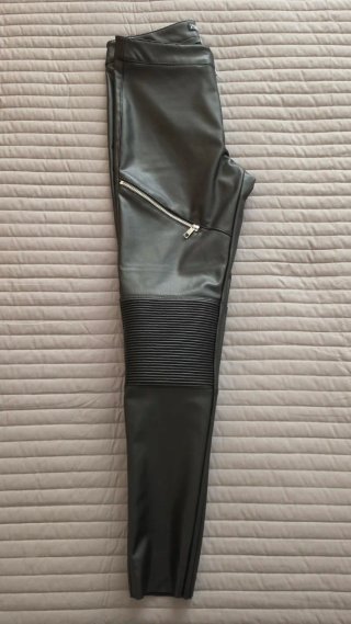 Leggings efecto piel Zara