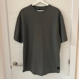 Camiseta Pull And Bear, Color verde Oliva, Talla L
