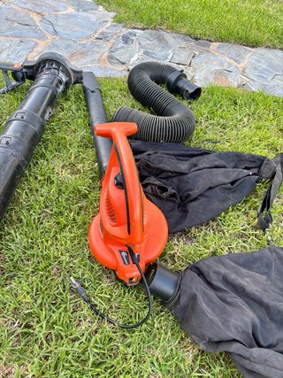 Soplador aspirador triturador Black+Decker
