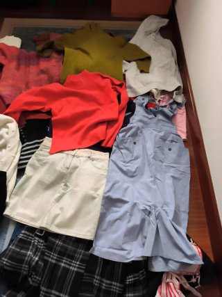 Lote de ropa variada (10 kg)