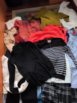 Lote de ropa variada (10 kg)