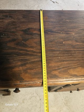 Mesa de escritorio de madera