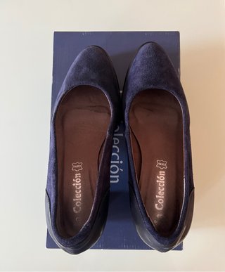 Zapatos de salón azul marino