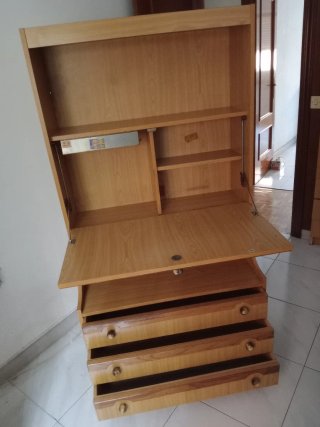Scrivania Giovanile in Legno