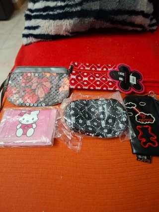 Set de 5 monederos variados
