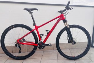 Bicicleta de Montaña Roja