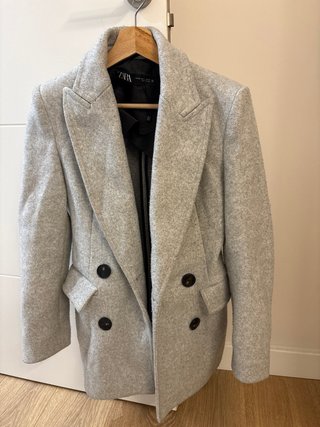 Abrigo Gris Zara