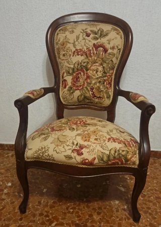 Sillón antiguo tela floral madera