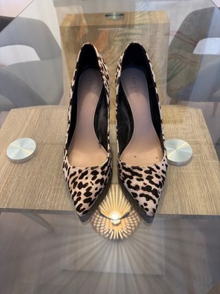 Zapatos de tacón Mango estampado leopardo