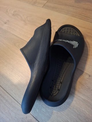 Chanclas Nike Negras, talla 41