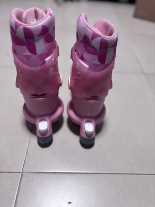 Patines en línea niña + protecciones de regalo