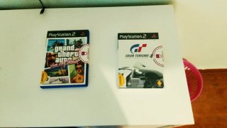2 Juegos PS2: GTA Vice City Stories y GT4