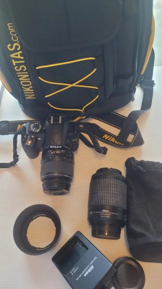 Cámara Réflex Nikon D3100 con Accesorios