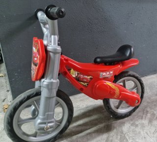 Moto sin pedales niño McQueen