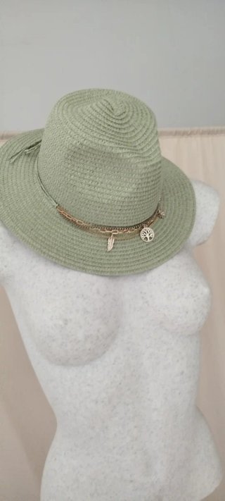 Cappello da donna in paglia