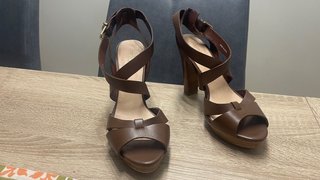 Sandalias de tacón Martinelli marrones