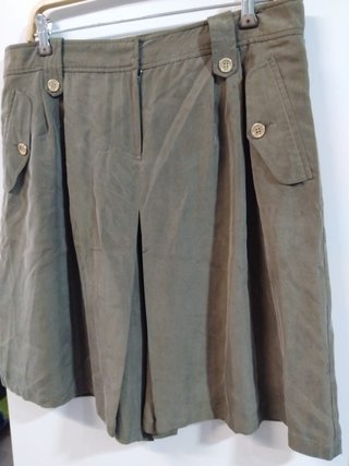 Cavita Pantalón Corto Falda-Pantalón Verde Oliva