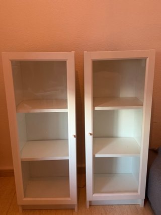 2 Vitrinas Blancas IKEA con Puertas de Cristal