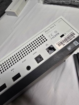 Xbox One S Blanca
