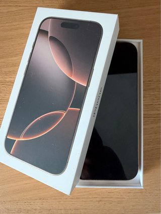 iPhone 16 Pro 128GB Titanio Desierto