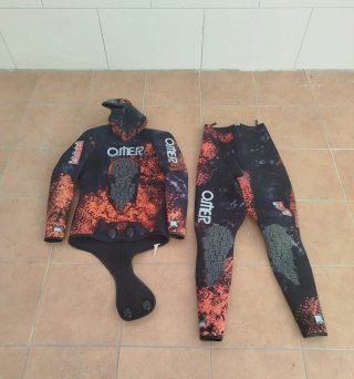 Traje de neopreno Omer 7mm ,talla 4