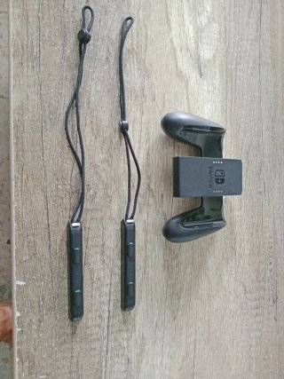 Nintendo Switch + 4 Juegos + Accesorios