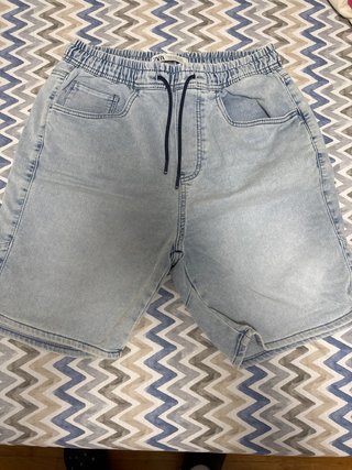 Pantalón corto vaquero Zara