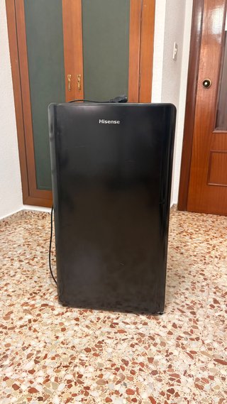 Frigorífico Hisense Negro con Congelador
