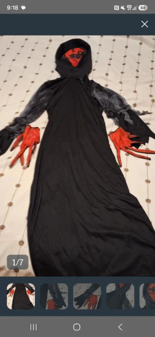 Disfraz Terror. Mascara, tunica, capucha y guantes