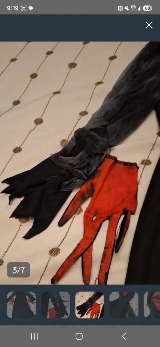 Disfraz Terror. Mascara, tunica, capucha y guantes