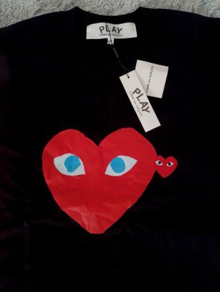 Camiseta Comme des Garçons PLAY Negra Talla M
