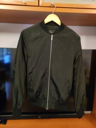 Cazadora Bomber Negra Lefties