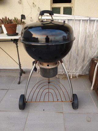 Barbacoa de carbón Naterial