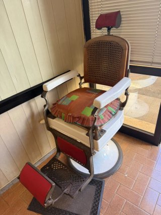 Silla de barbería antigua vintage Jaso Eibar