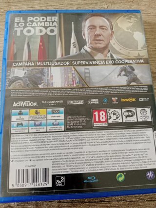 Lote 2 Giochi PS4: Uncharted e Call of Duty