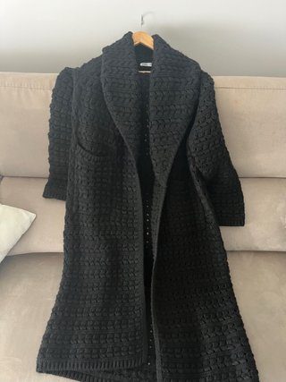 Abrigo de punto Zara negro