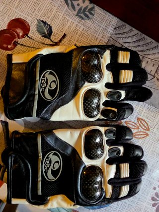 Guantes de Moto RBC Cuero y Carbono